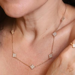 Colar Inspiração Seis Trevos Cravejados Banhado a Ouro 18k