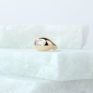 Anel de Dedinho Oval com Zircônia Banhado a Ouro 18k