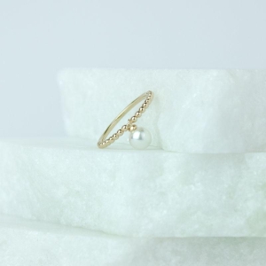 Anel de Bolinhas com Pingente Pérola Banhado a Ouro 18k