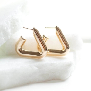 Brinco Argola Tubo Triângulo Banhado a Ouro 18k