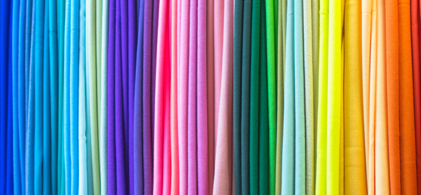 Coloração pessoal: como usar semijoias que realçam a beleza natural 