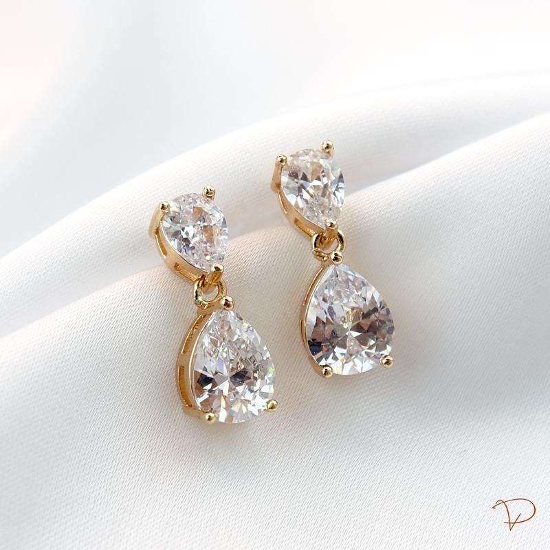 Brinco 2 gotas de zircônia banhado a ouro 18k