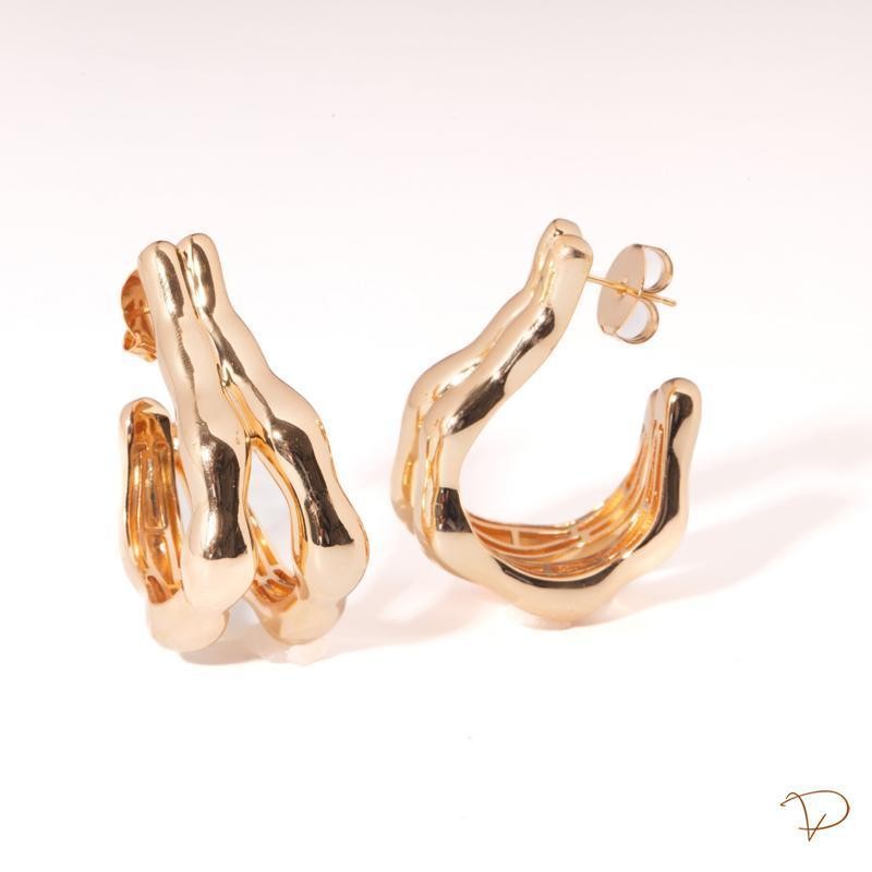 Brinco Orgânico Liso Banhado a Ouro 18k