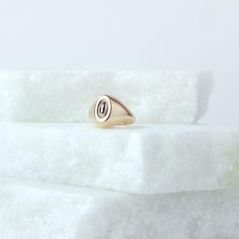 Anel de Dedinho Oval Dois Banhos Banhado a Ouro 18k
