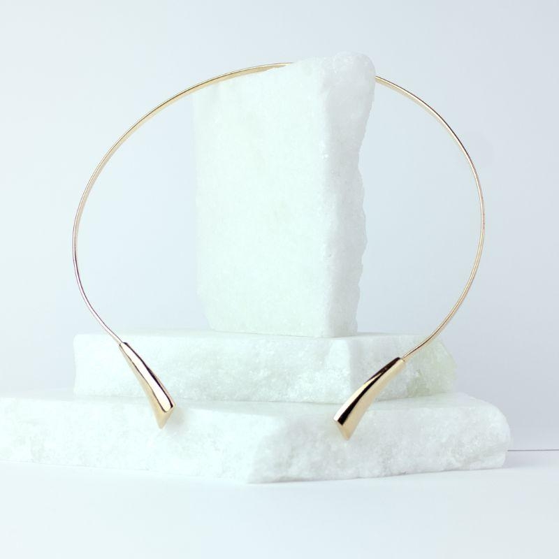Colar Aro Minimalista Duas Pontas Bojudas Banhado a Ouro 18k