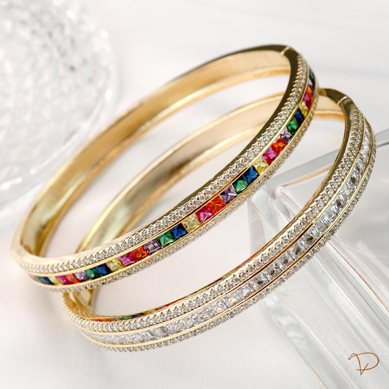 Bracelete baguetado colorido e cravejados na volta banhado a ouro 18k