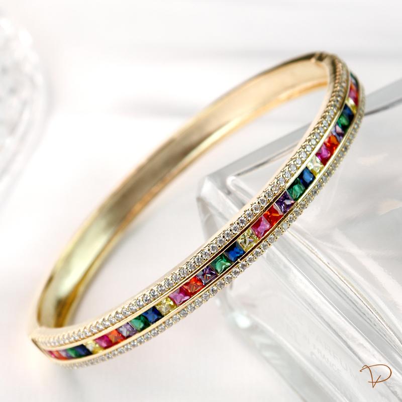 Bracelete baguetado colorido e cravejados na volta banhado a ouro 18k