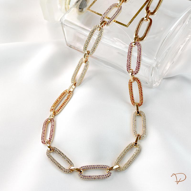 Linha Maison VP - Choker elos cravejados de zircônias coloridas banhado a ouro 18k