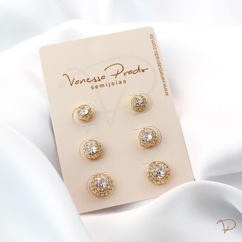 Trio de brincos redondo contornado cristal banhado a ouro 18k