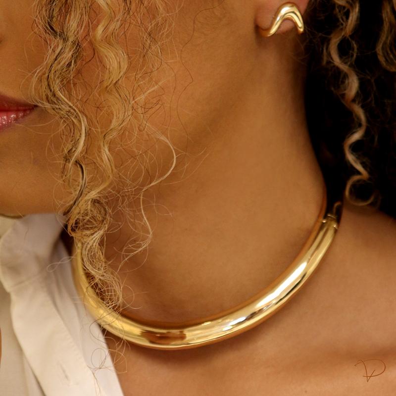 Aro abaulado liso banhado a ouro 18k