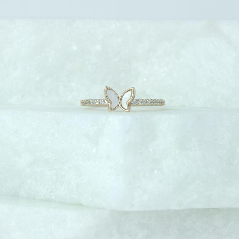 Anel Boboleta de Madrepérola com Zircônias Banhado a Ouro 18k